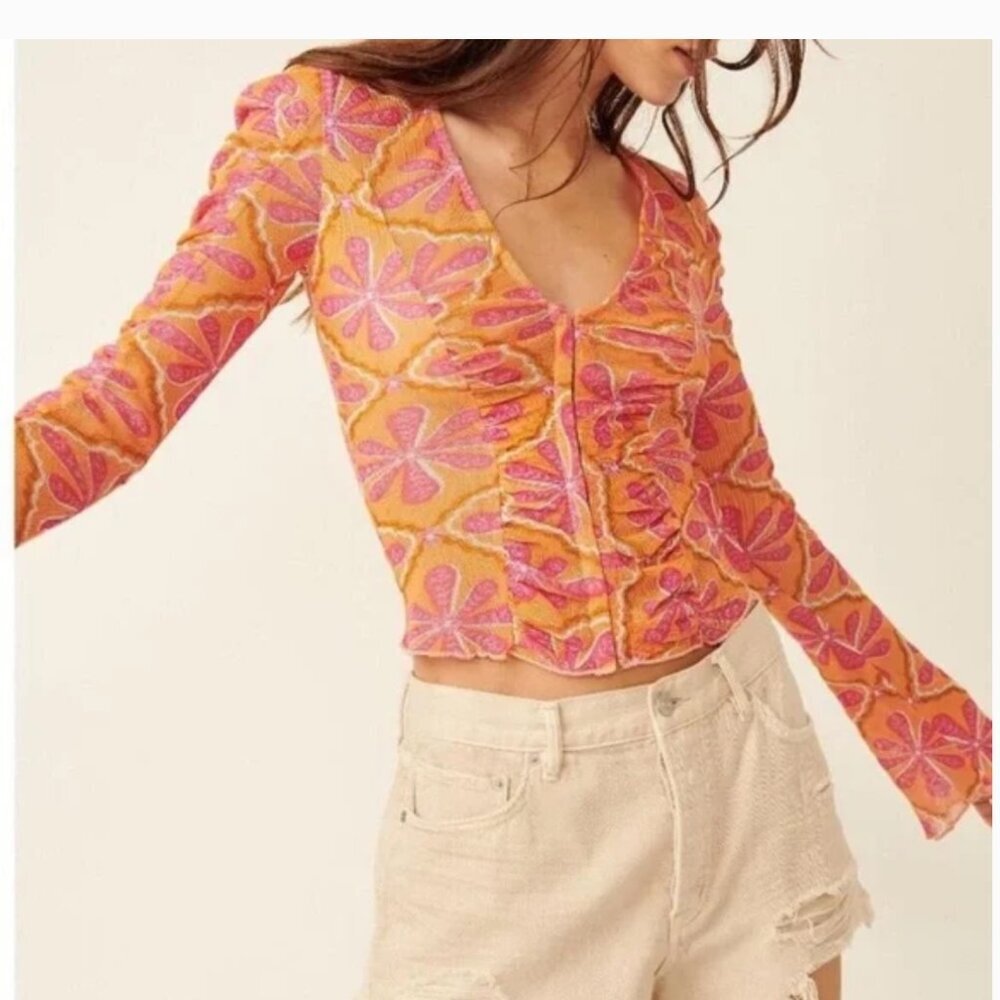 Free‎ People Through The Meadow Top Medium Floral Retro Boho Festival Knit